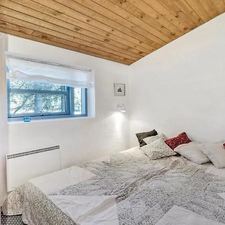 Beautiful In W/ Wifi And 4 Bedrooms Vakantiehuis