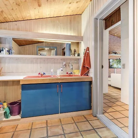 Beautiful In W/ Wifi And 4 Bedrooms Vakantiehuis